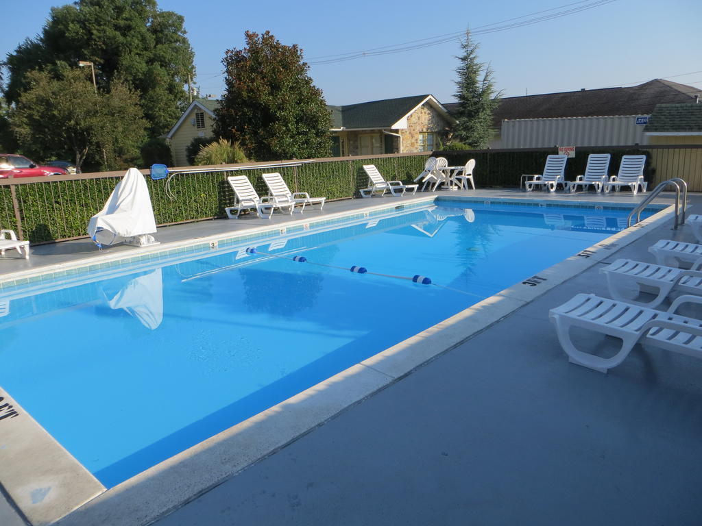 Baymont By Wyndham Sevierville Pigeon Forge Екстер'єр фото