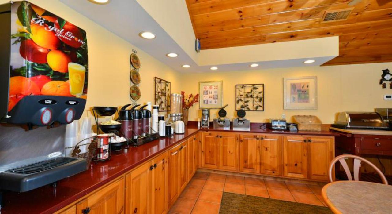 Baymont By Wyndham Sevierville Pigeon Forge Екстер'єр фото